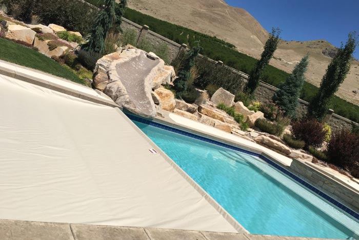 automatic pool cover